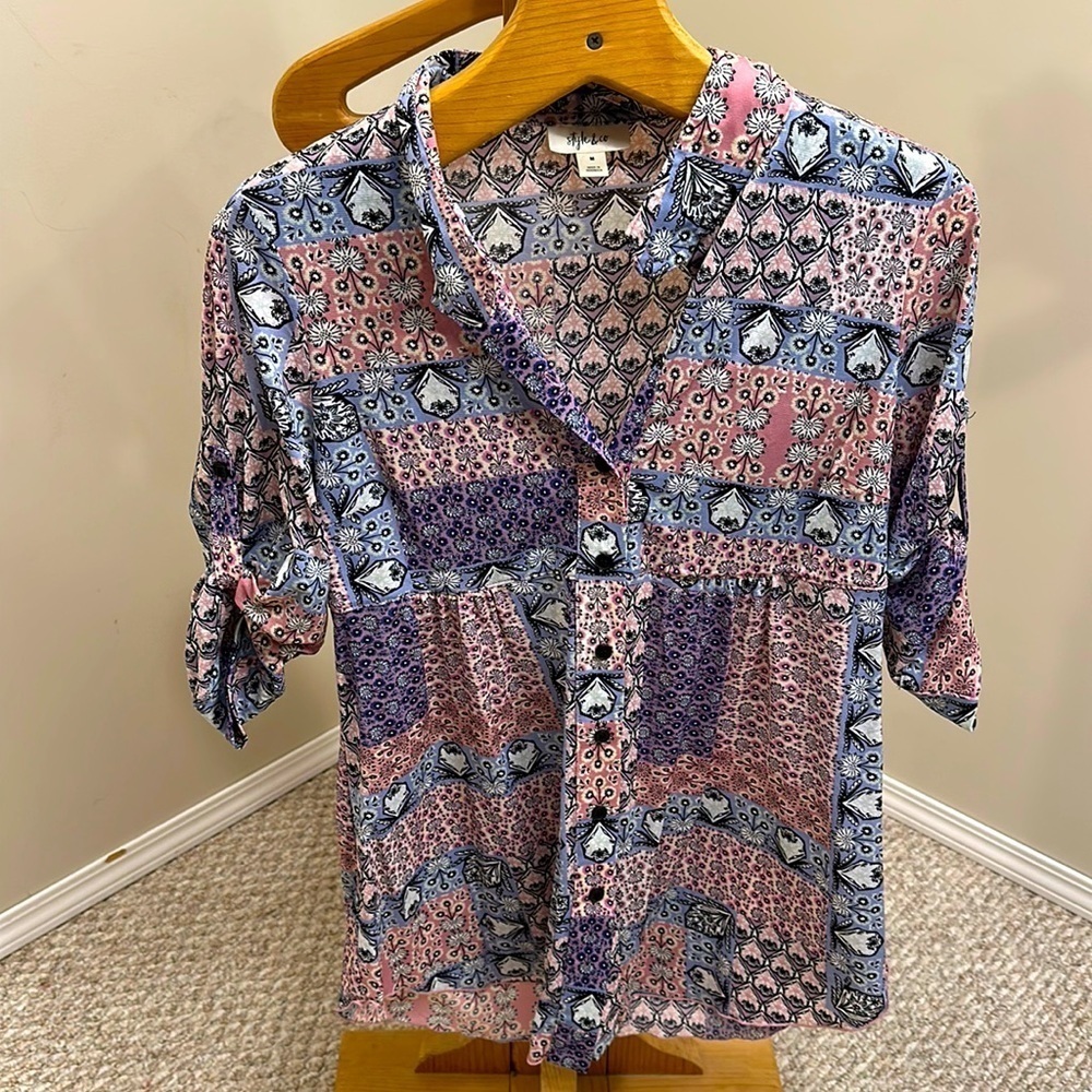 🔥Style and Co. Sz med lightweight, paisley button up and button up sleeve boho